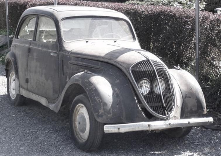Old Peugeot 202 1938 1948 left behind somewere in Eghezee