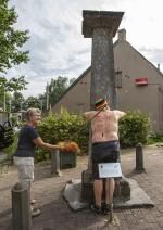 Klik op de afbeelding om de link te volgen